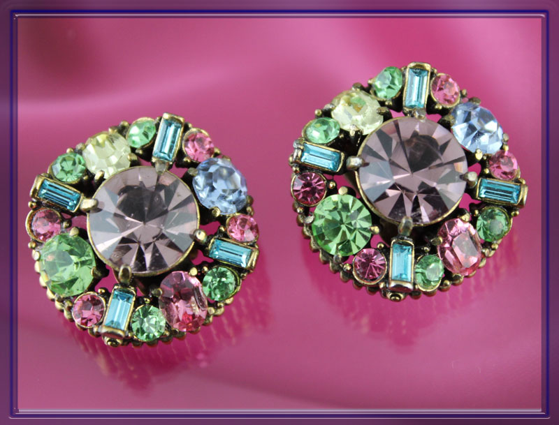 Hollycraft-round-pastel-earrings