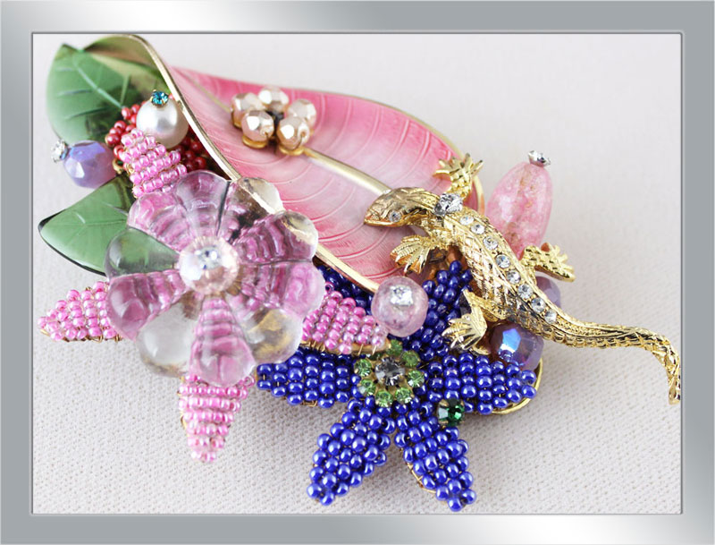 Stanley-Hagler-Lizard-Brooch-Diamanté-Beads-and-Pearls